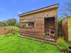 Garden 'Bar'- click for photo gallery